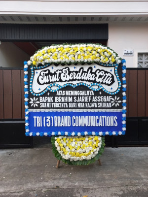 Papan Bunga Duka di Kembang